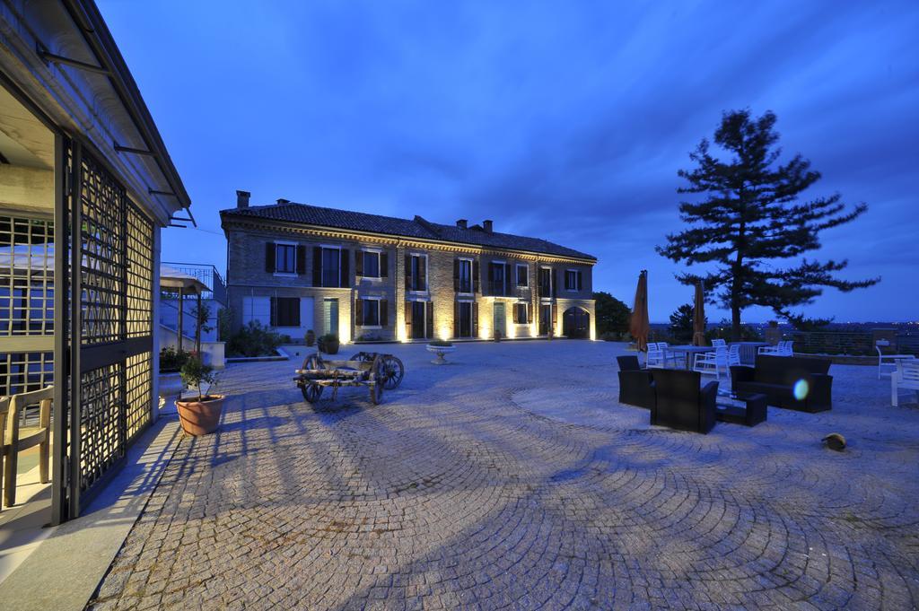 Cascina San Michele Bed & Breakfast Costigliole d'Asti Exterior foto