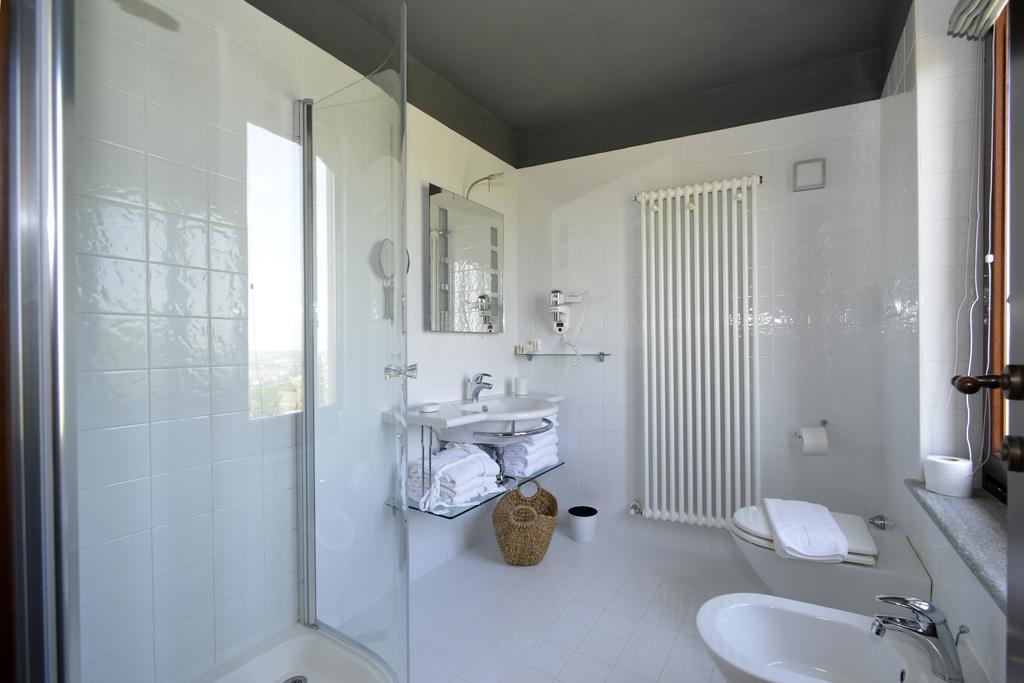 Cascina San Michele Bed & Breakfast Costigliole d'Asti Cameră foto