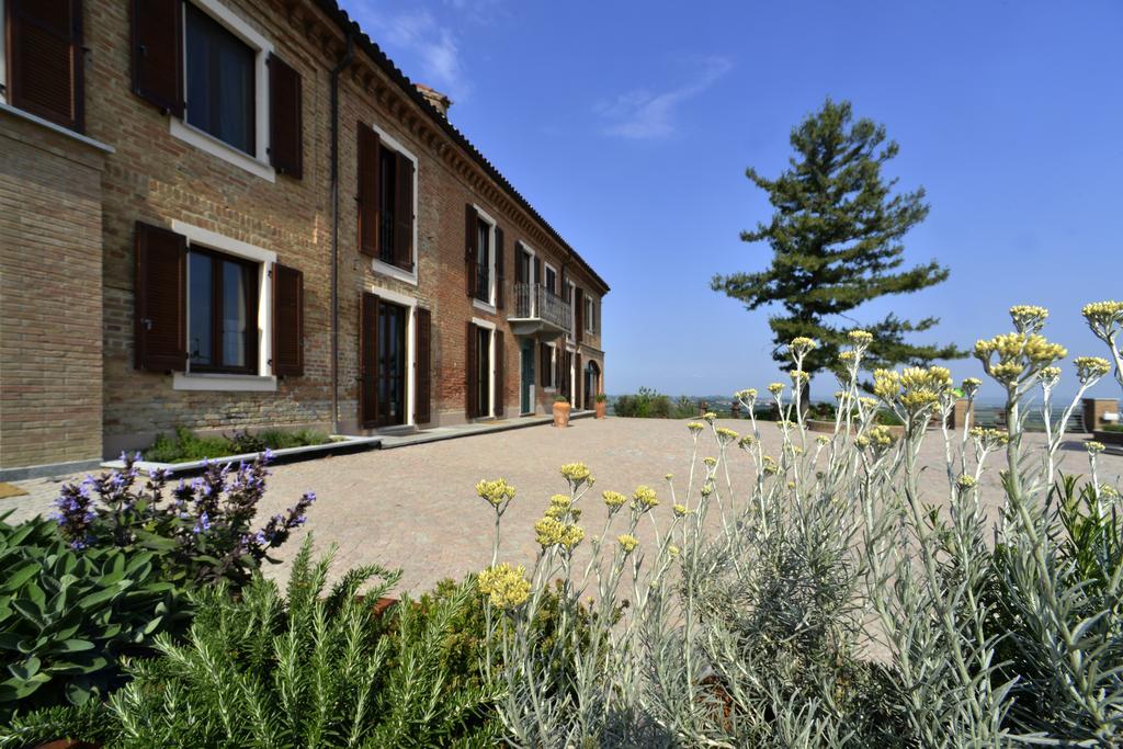 Cascina San Michele Bed & Breakfast Costigliole d'Asti Exterior foto